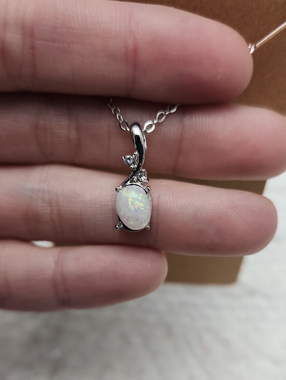 1pc Elegant Water Drop Opal Pendant Necklace Banquet Jewelry For Men Or Women.